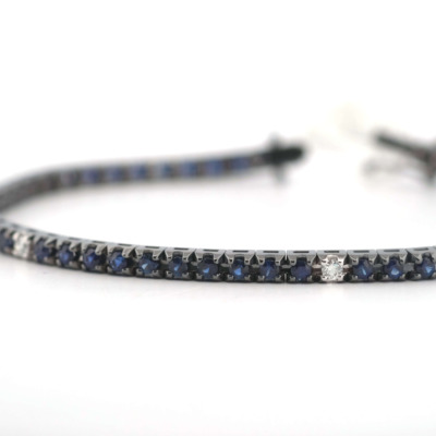Bracciale tennis zaffiri e spot di diamanti